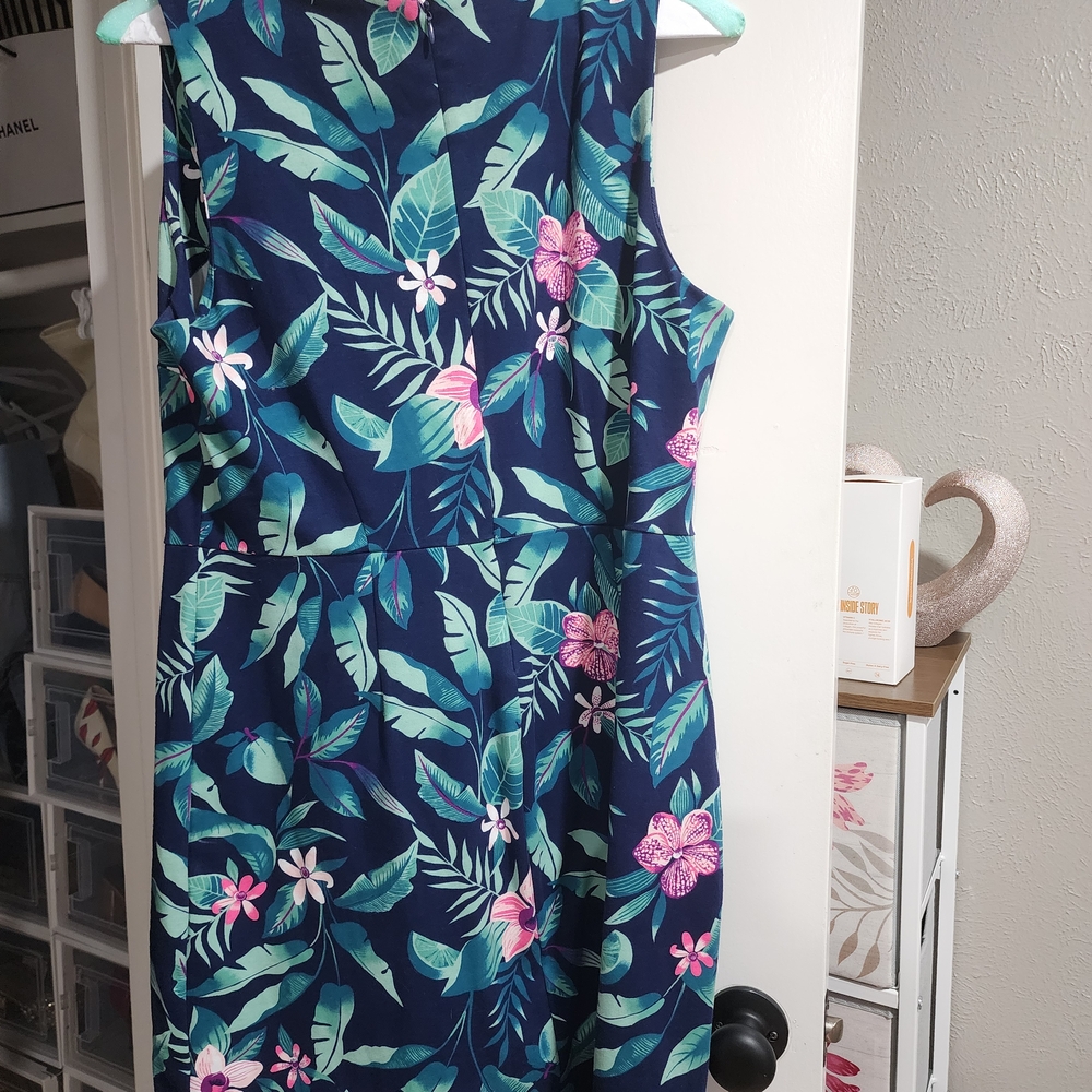 Old Navy Navy Floral Dress